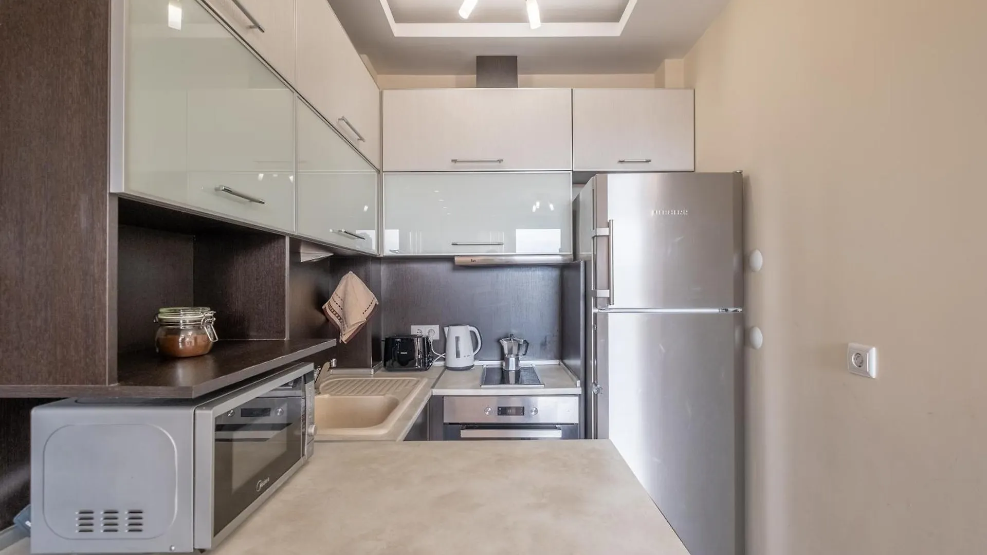 Lovely 2 Bdr Suite Next To Mall Of 소피아 아파트