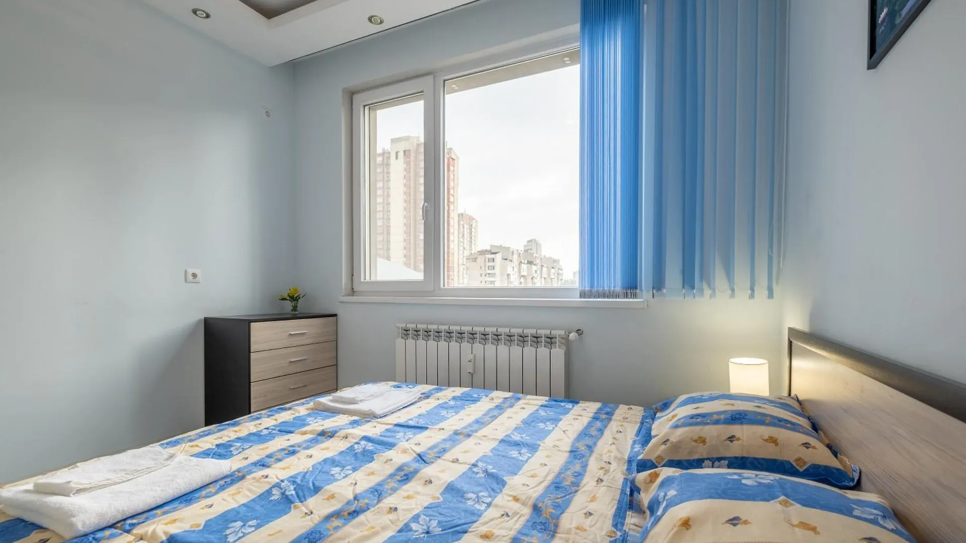 Lovely 2 Bdr Suite Next To Mall Of 소피아